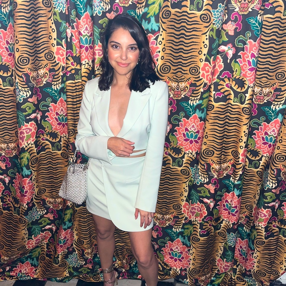 Meet your Posher, Nayeli